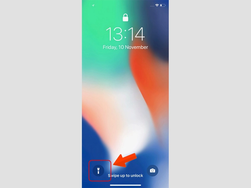 bật đèn pin iphone 6 2