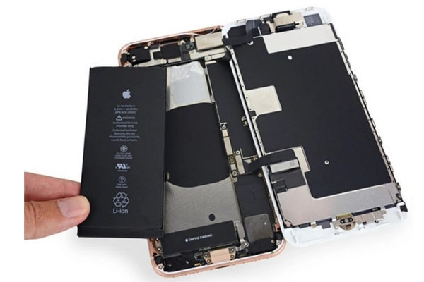cách thay pin iPhone 8 Plus 1