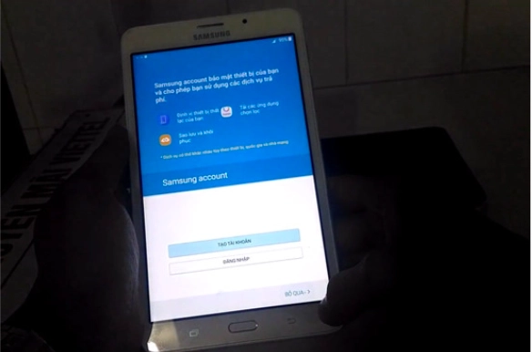 hard reset máy tính bảng samsung 10