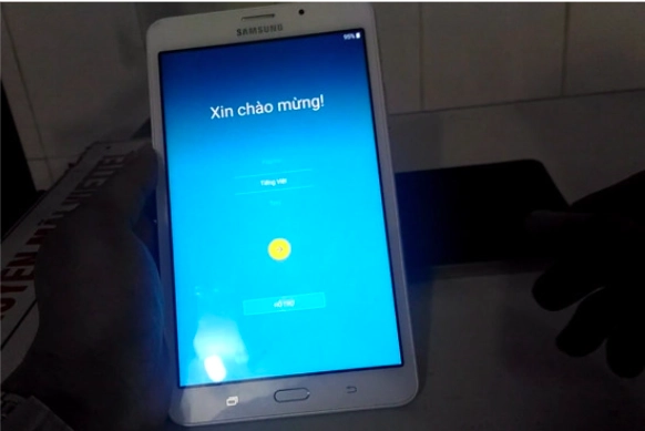 hard reset máy tính bảng samsung 9