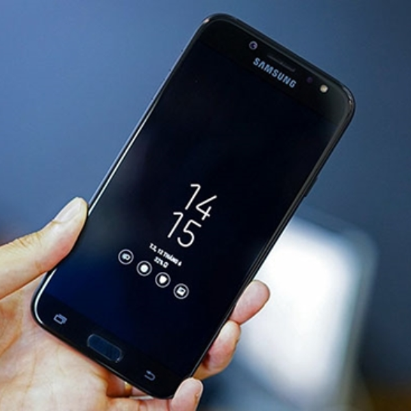 Cách hiển thị đồng hồ khi tắt màn hình Samsung A7 chỉ vài thao tác