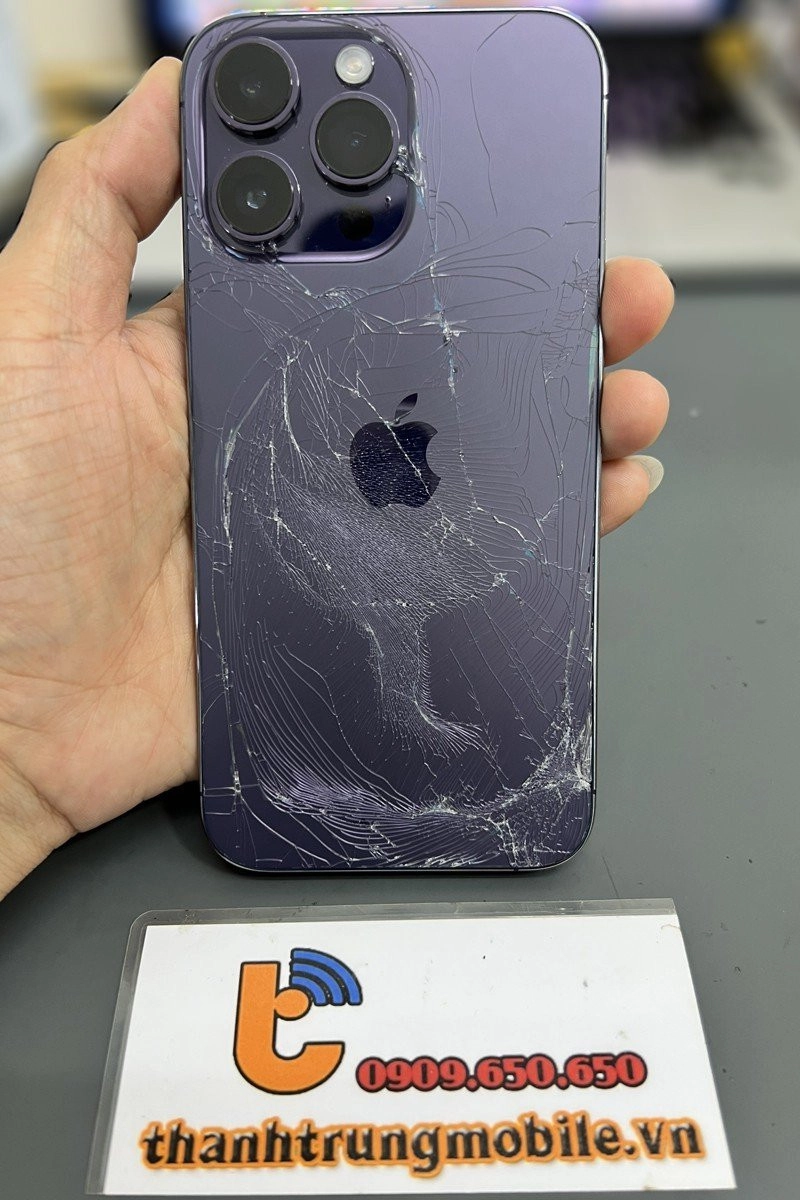 iPhone 14 Pro max bể kính lưng