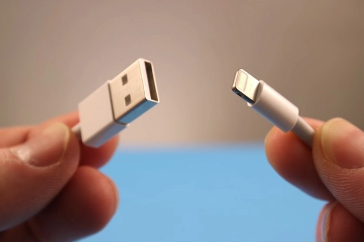 Kiểm tra cáp sạc và sạc iPhone