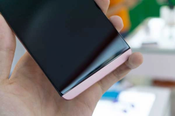 đen màn hình khi có cuộc gọi