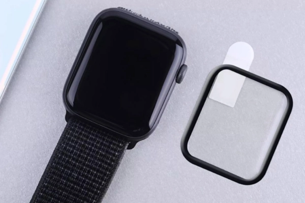 mặt đồng hồ apple watch bị xước 1