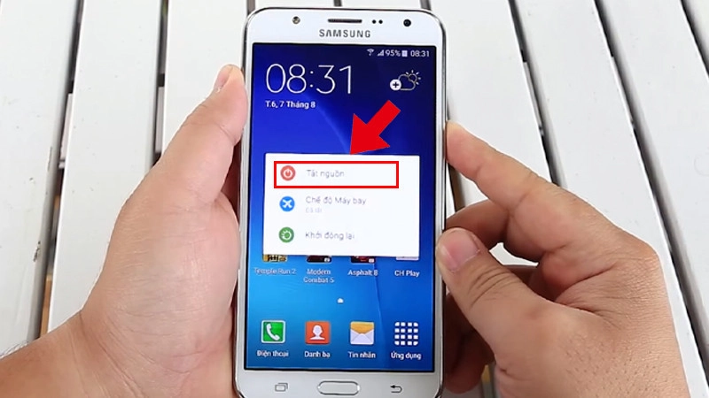 Samsung J7 mất âm thanh 1