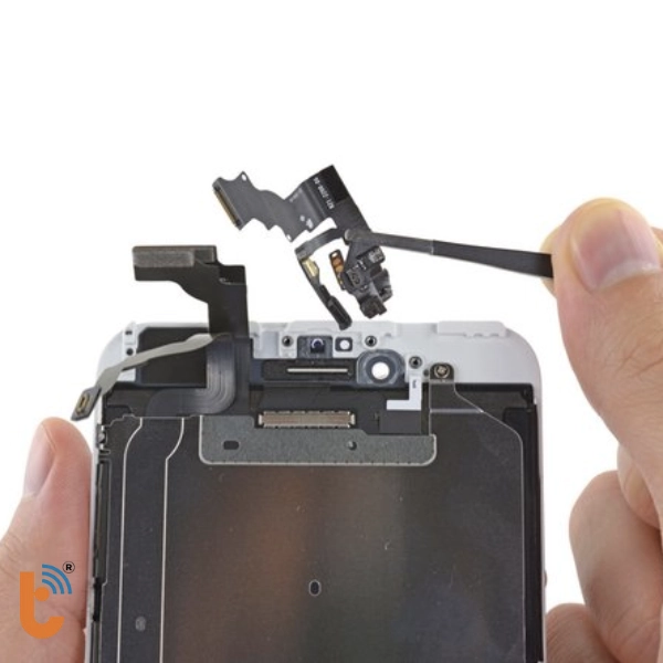 Thay cảm biến iPhone 6 Plus 3
