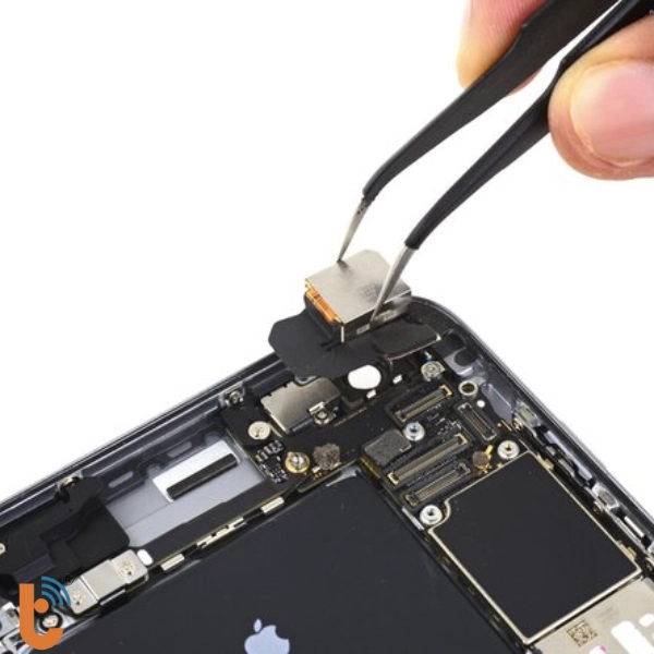 thay cam sau iphone 6s plus 3