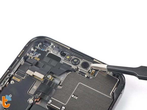 Thay camera trước iPhone 14 Pro Max