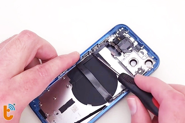 Thay cáp nguồn iPhone 14 Plus