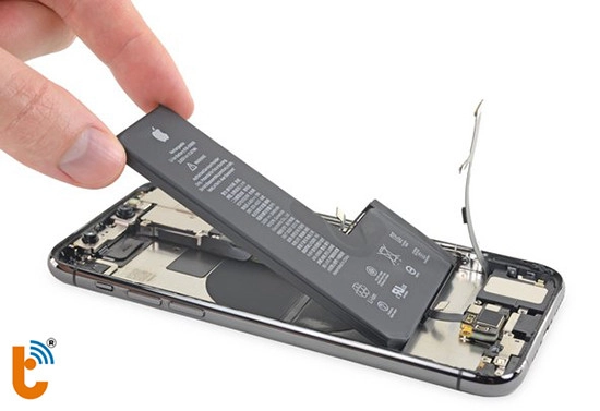 Thay pin iPhone 11 Pro