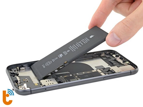 Thay pin iPhone 11