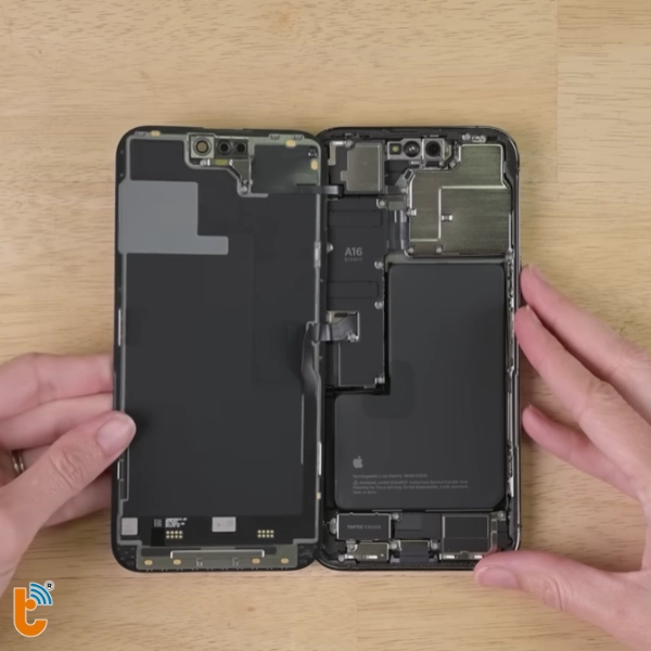 thay xong rung iphone 14 pro