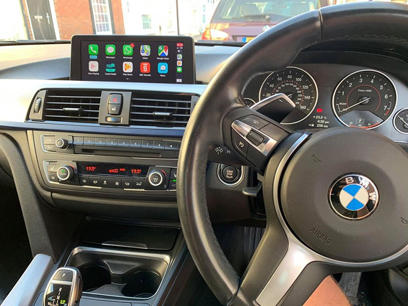 BMW cùng với hơn 50 hãng xe đã cung cấp khả năng tương thích với Apple CarPlay