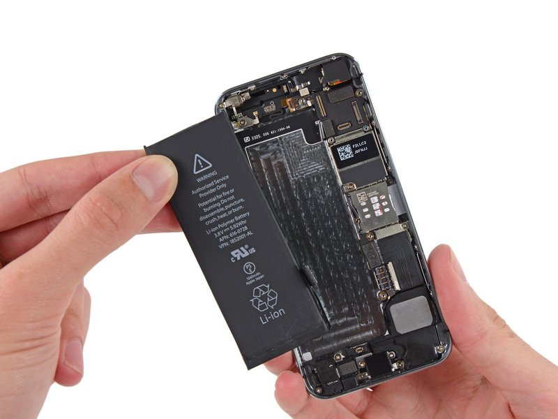 iphone 5s sạc không vào pin 3