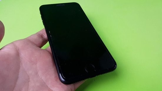 iphone 7 bị đen màn hình