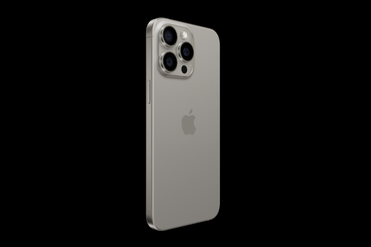 khung sườn iPhone 15 Pro Max 3