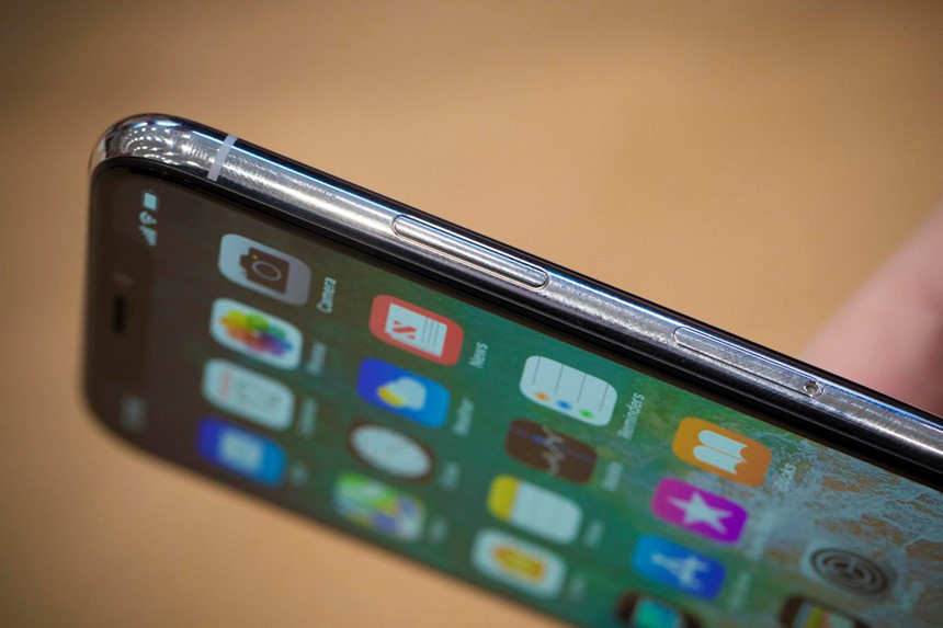 SỬA LỖI IPHONE X MẤT NGUỒN LIÊN TỤC