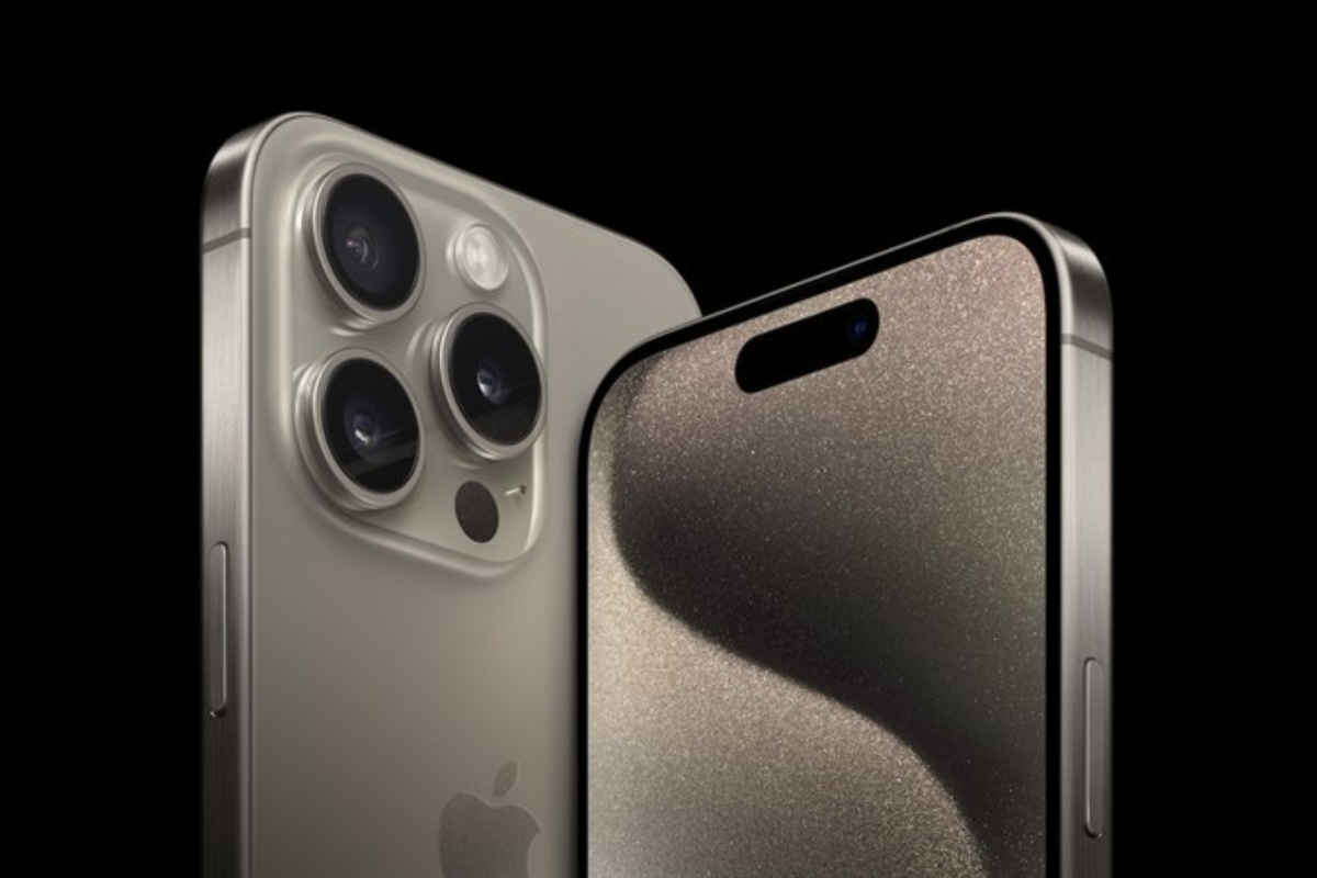 iPhone 15 Pro Max từ thép không gỉ sang titanium