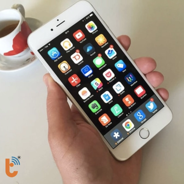 sửa iPhone 6 Plus liệt cảm ứng 3