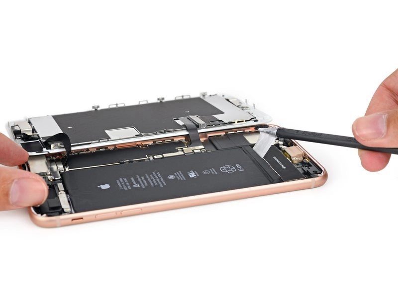 Sửa iPhone 8 plus bị treo táo