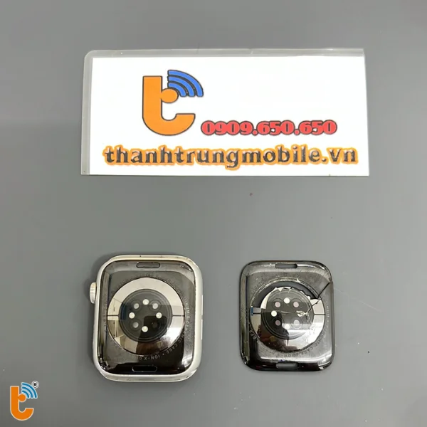 thay-de-sac-apple-watch-series-5-6-se-2020-1