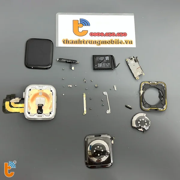 thay-de-sac-apple-watch-series-5-6-se-2020-2