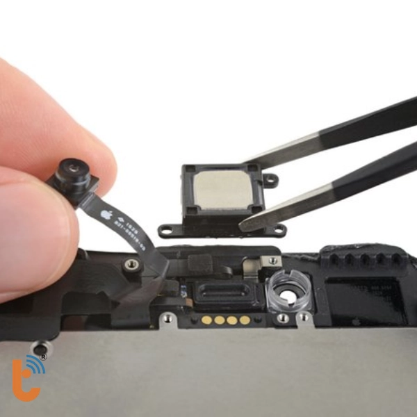 Thay loa iPhone 7 Plus 3