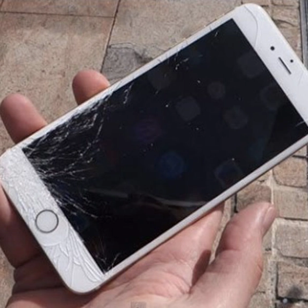 thay màn hình iPhone 7