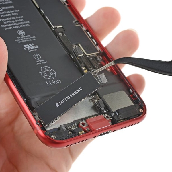 Thay rung iPhone SE 2020 3