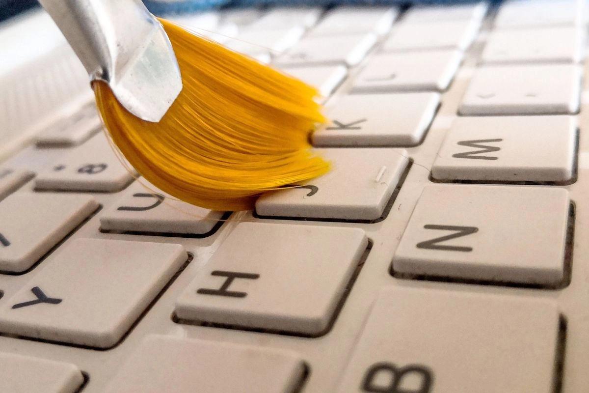 Những dấu hiệu nên vệ sinh bàn phím ngay lập tức