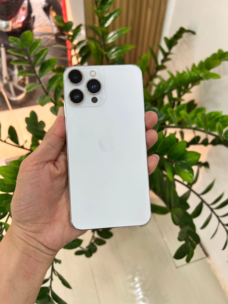 Độ vỏ iP Xr lên iP 14 Pro