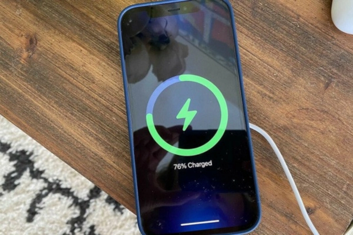 iphone đang dừng sạc 3