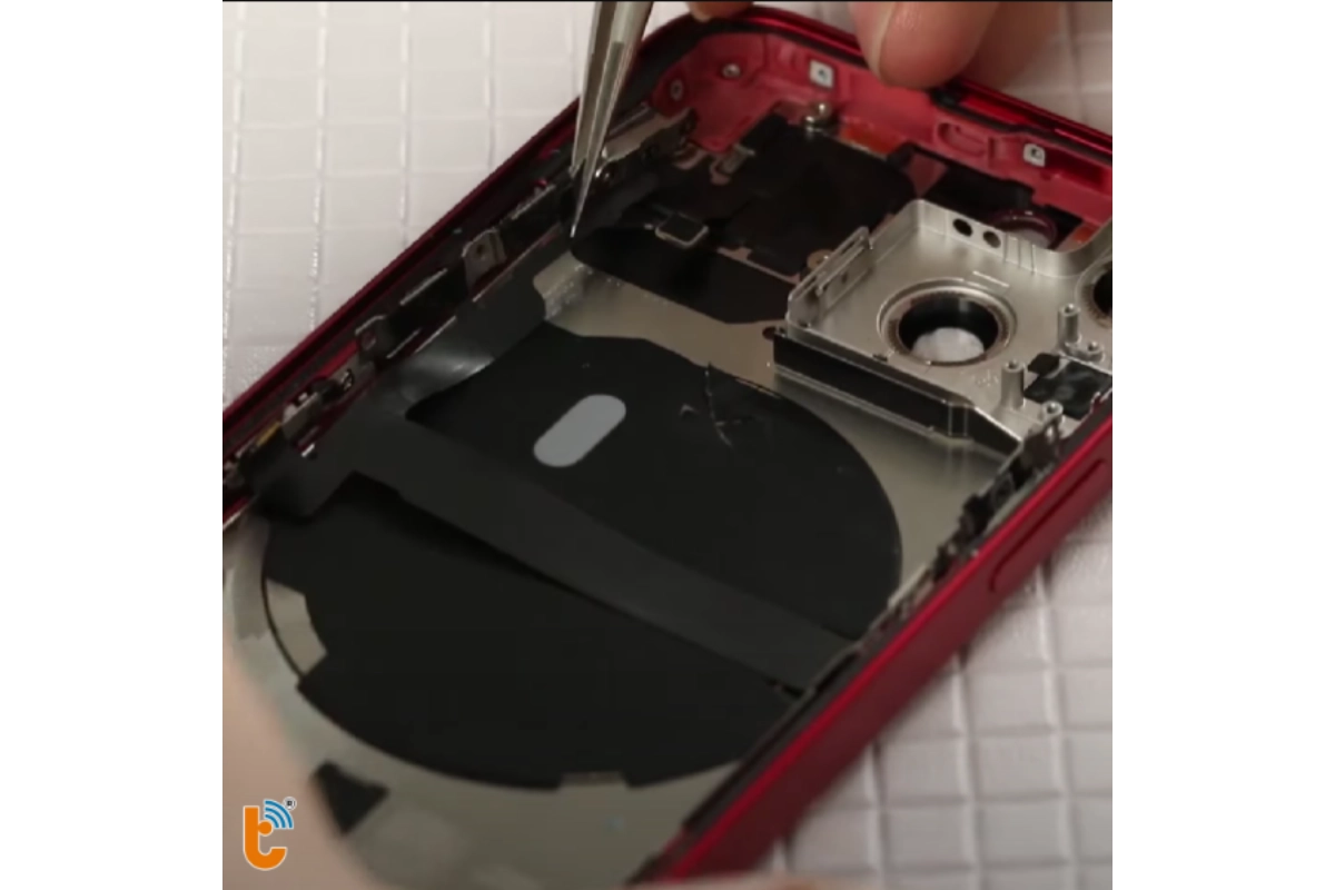 thay dây nút nguồn 3