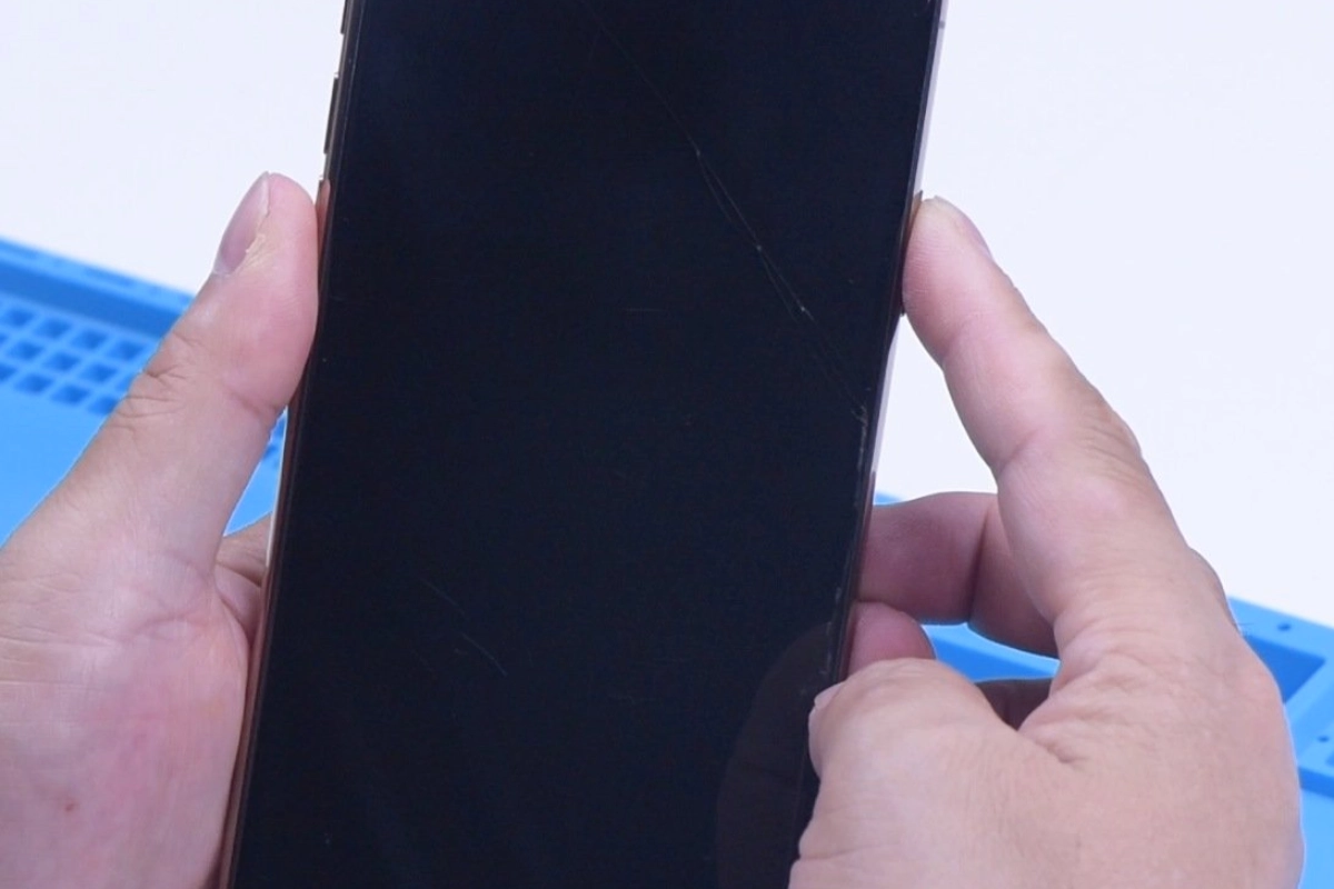 iPhone 11 Pro Max không lên nguồn