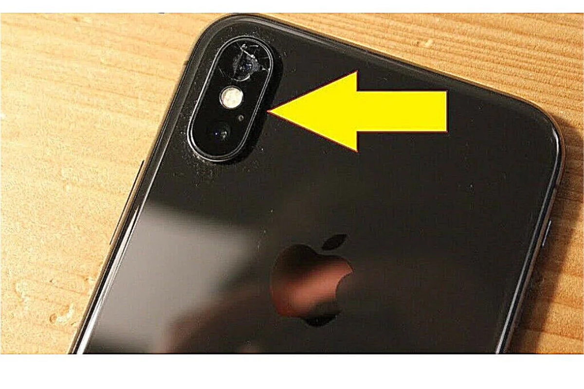 Mặt kính iPhone Xs Max bị vỡ