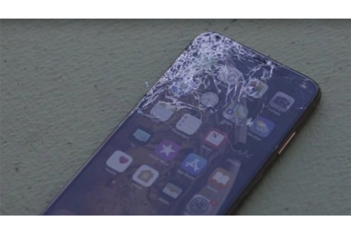 Thay cảm ứng iPhone Xs là cách hiệu quả khôi phục kính màn hình