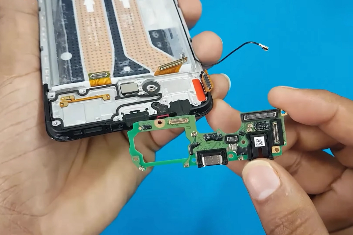 Cần thay chân sạc Vivo khi có dấu hiệu hỏng