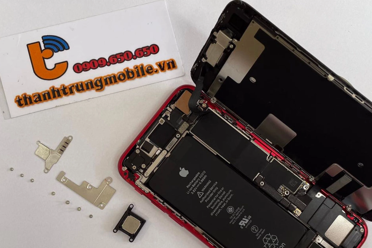 Quy trình thay loa iPhone công khai rõ ràng trước khách hàng