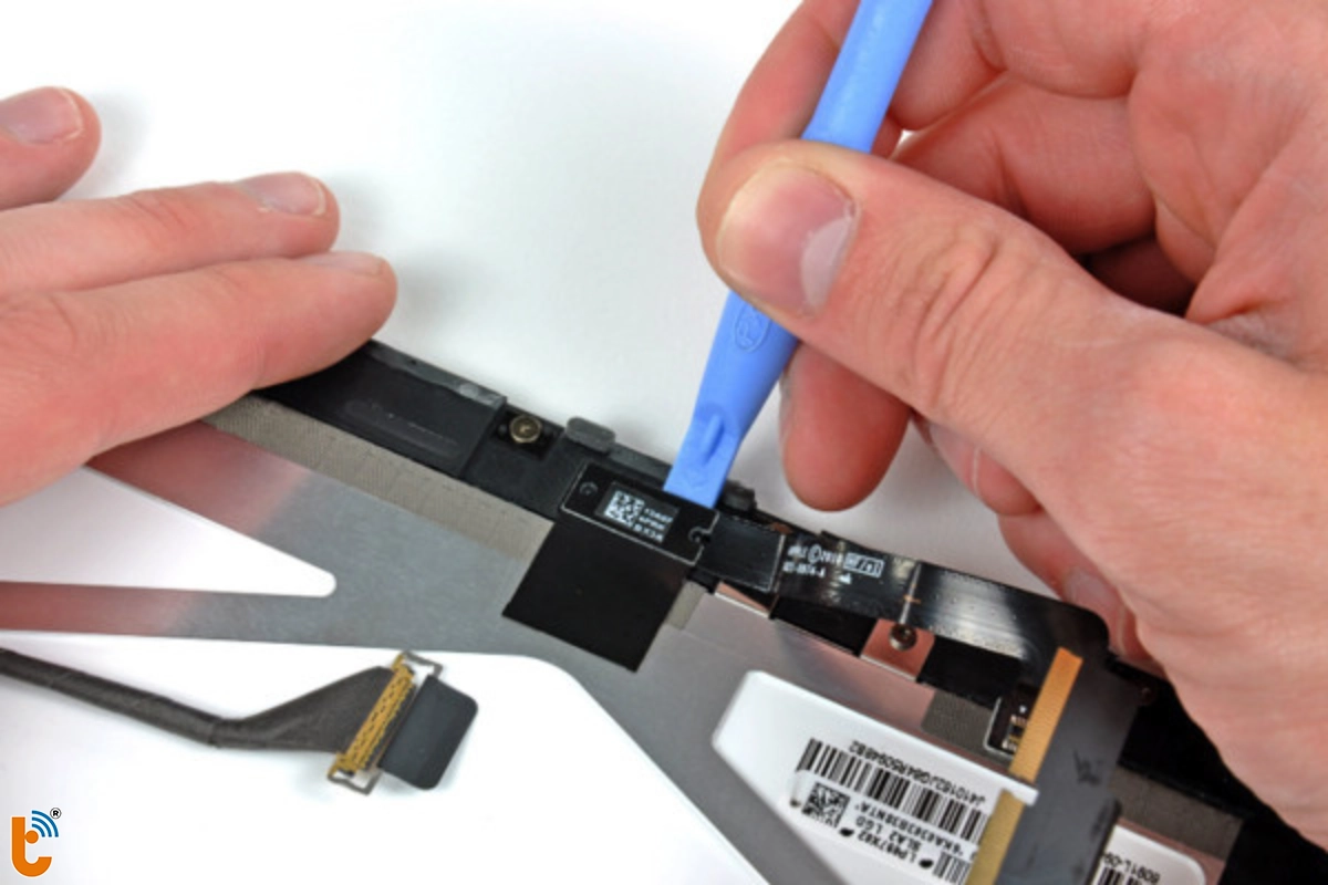 Thay cảm ứng bằng những dụng cụ chuyên dụng đảm bảo an toàn