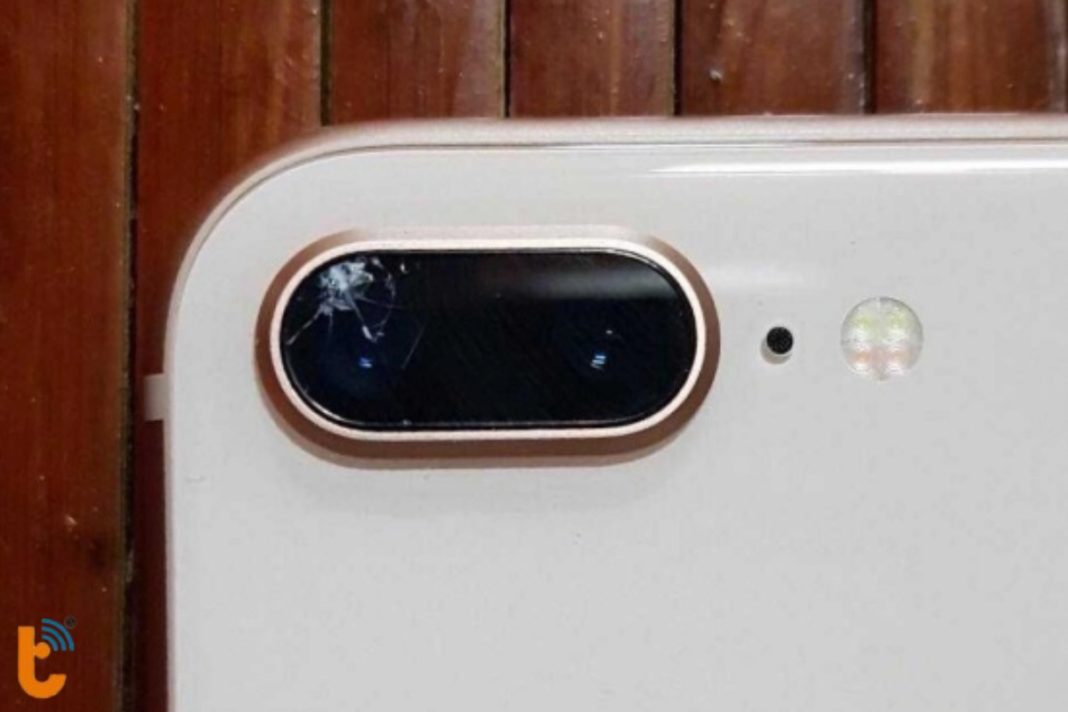 Thay kính camera iPhone 8 Plus