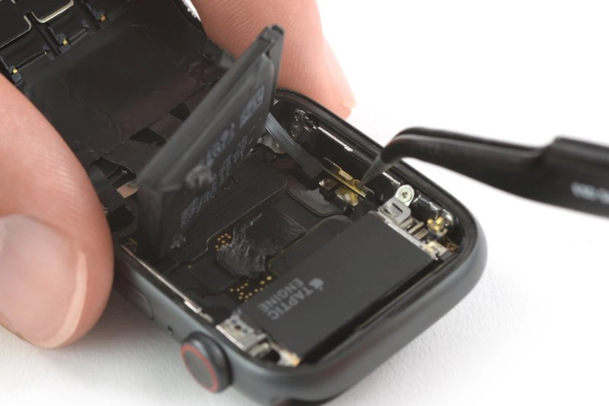 Quy trình thay màn hình Apple Watch Series 4