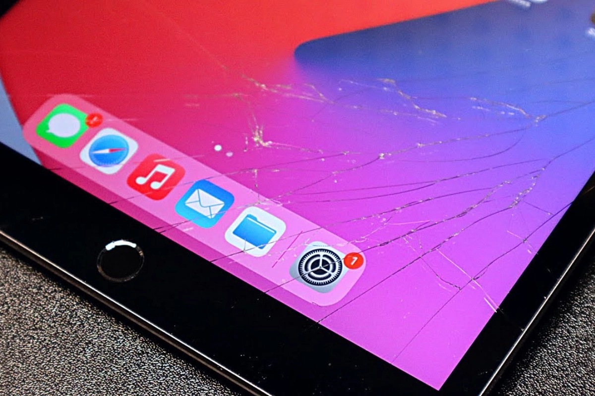 Biểu hiện cần thay mặt kính iPad Gen 5