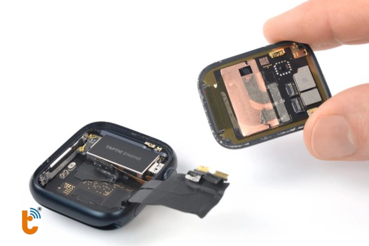 Thay mic Apple Watch S8 chính hãng