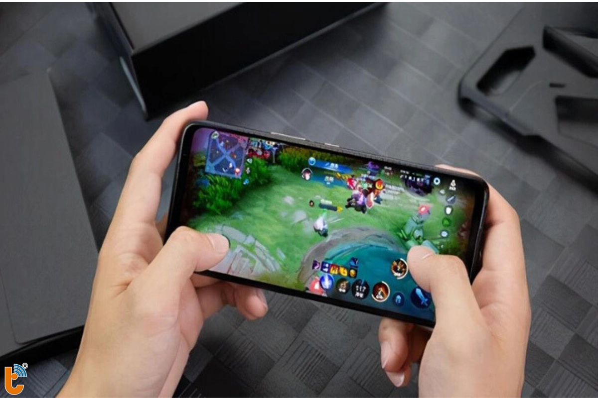 Chơi game liên tục sẽ khiến pin K40 Gaming bị quá nhiệt