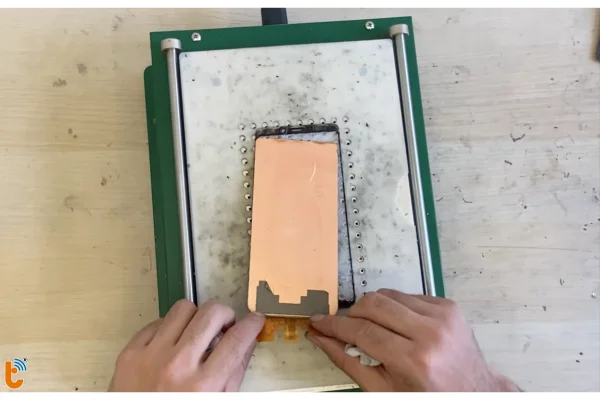 ep-kinh-samsung-a9-2018-3