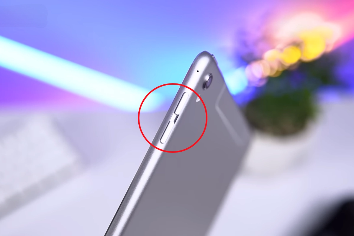 Nút volume của iPad Pro 9.7 dễ bị hư hỏng do tác động mạnh hoặc nhấn nhiều lần