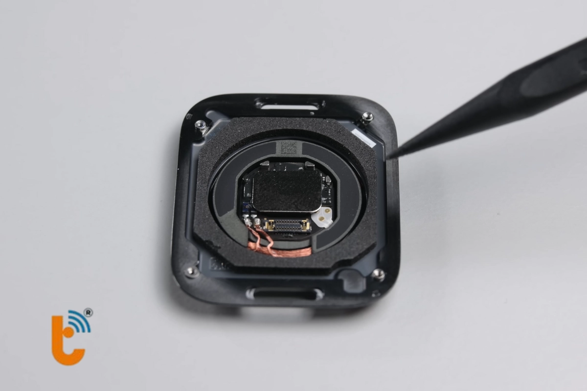 Quy trình thay đế sạc Apple Watch Series 9