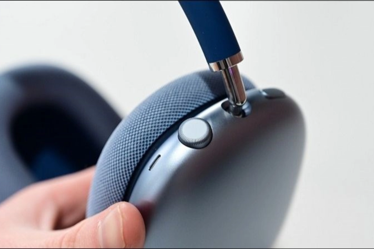 Reset lại tai nghe Airpod Max