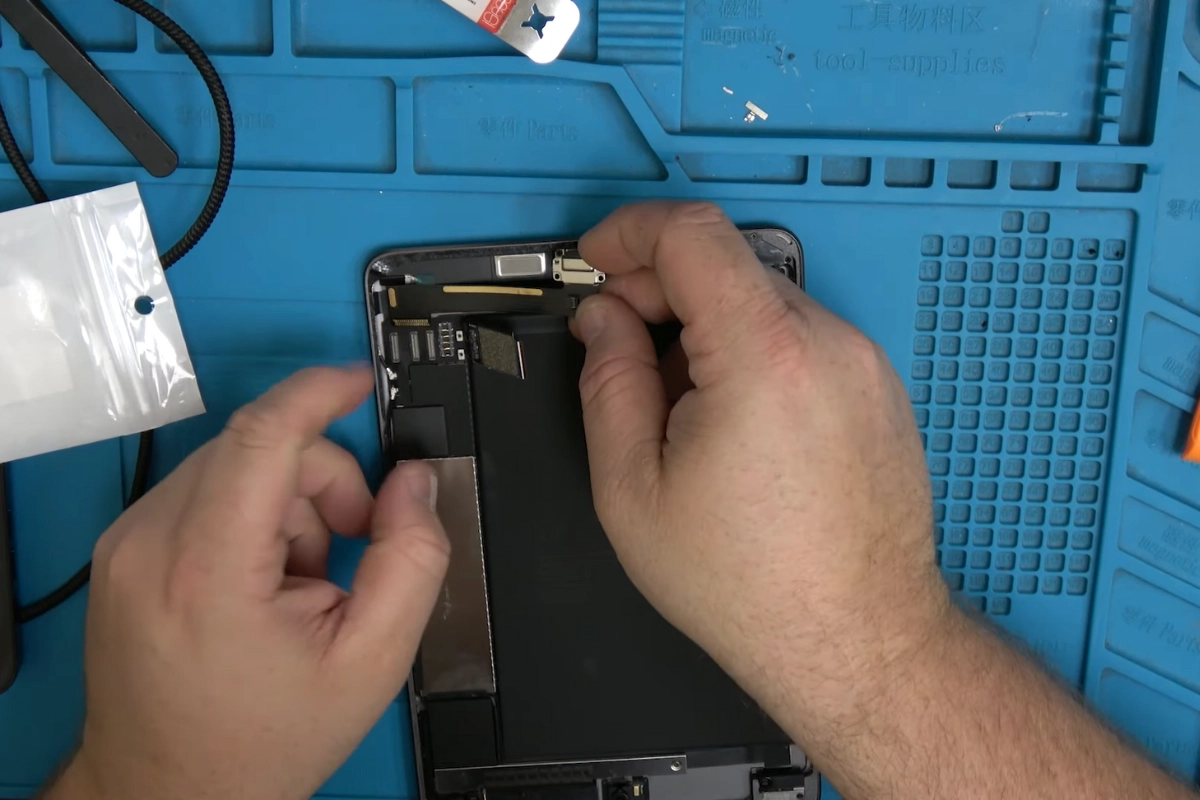 Thay chân sạc iPad Mini 5